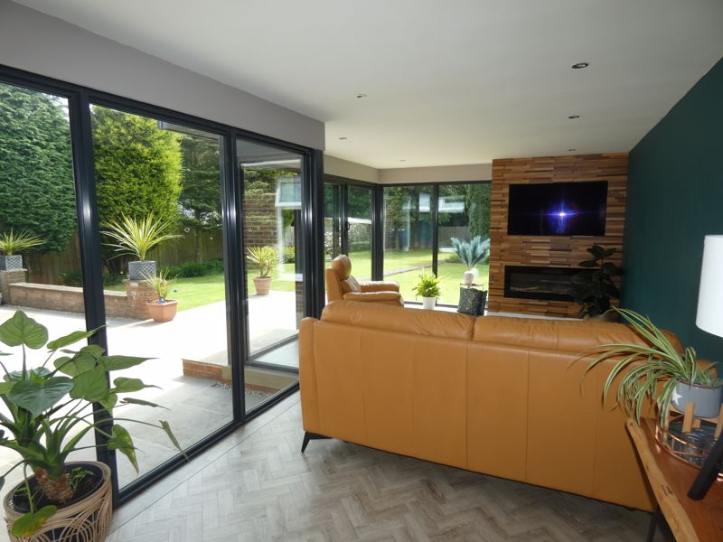 Open plan/Lounge/Garden Room- click for photo gallery